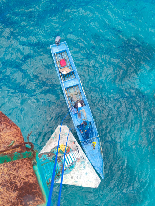 Perbaikan dan Perawatan Rambu Suar Pelabuhan Tayando
