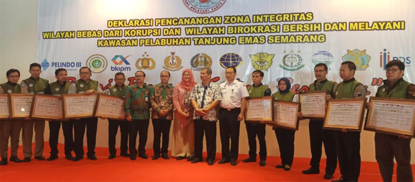 Deklarasi Komitmen Bersama Zona Integritas Menuju WBK Kawasan Pelabuhan Tanjung Emas