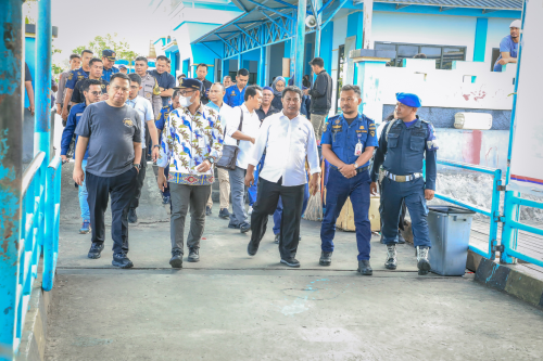 Direktur Jenderal Perhubungan Laut,Bpk.Dr. Capt. ANTONI ARIF PRIADI, M.Sc,  Kunjungan di Pelabuhan Armada Semut Mangga Dua Ternate