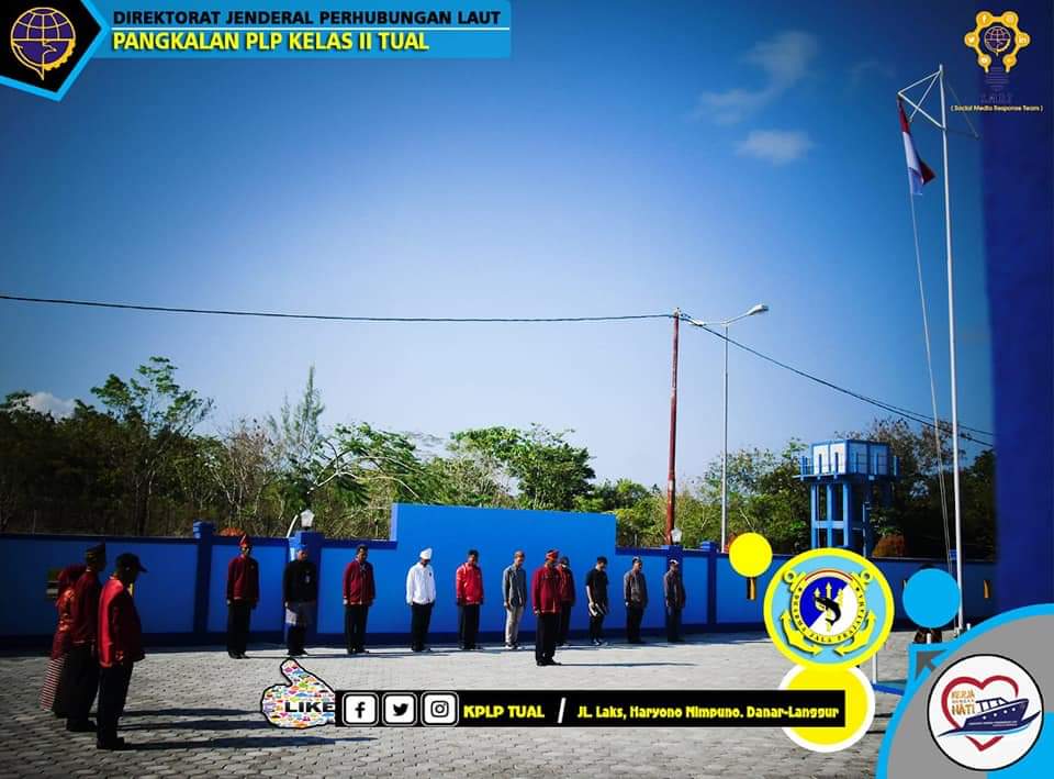 Selasa Berbusana Adat Nasional
