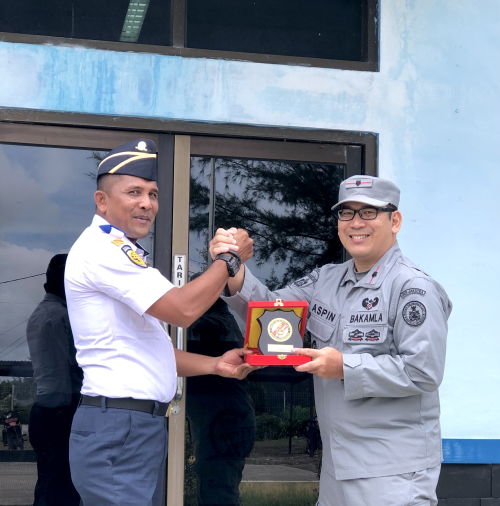 Kunjungan Kerja Tim Stasiun Bakamla Aceh ke Kantor Unit Penyelenggara Pelabuhan Kelas III Singkil