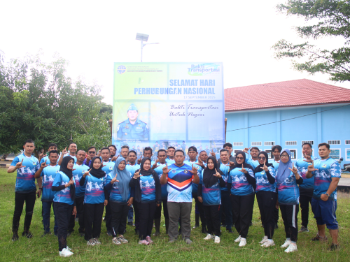 Kegiatan Bersih Laut dan Pantai dalam rangka Memperingati Hari Perhubungan Nasional (HARHUBNAS) 2025